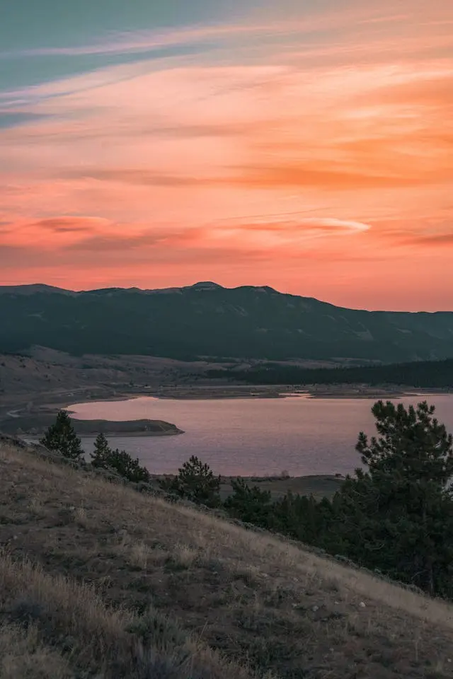 photo over lake in Colorado Springs, Colorado